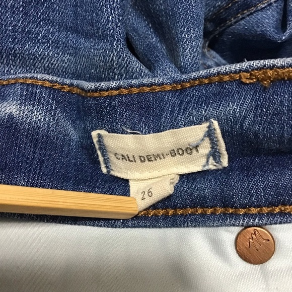Madewell Cali Demi Boot Jeans Size 26. - Picture 9 of 10